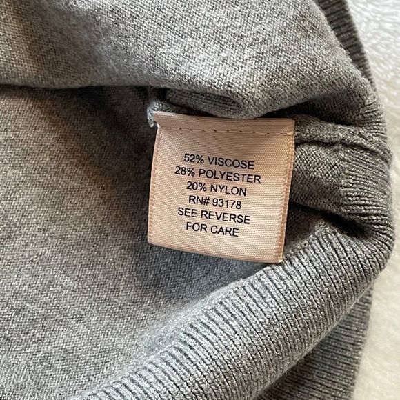 Philosophy Women's‎ Gray and Black Embroidered LOVE Crewneck Sweater Size M - Picture 9 of 10